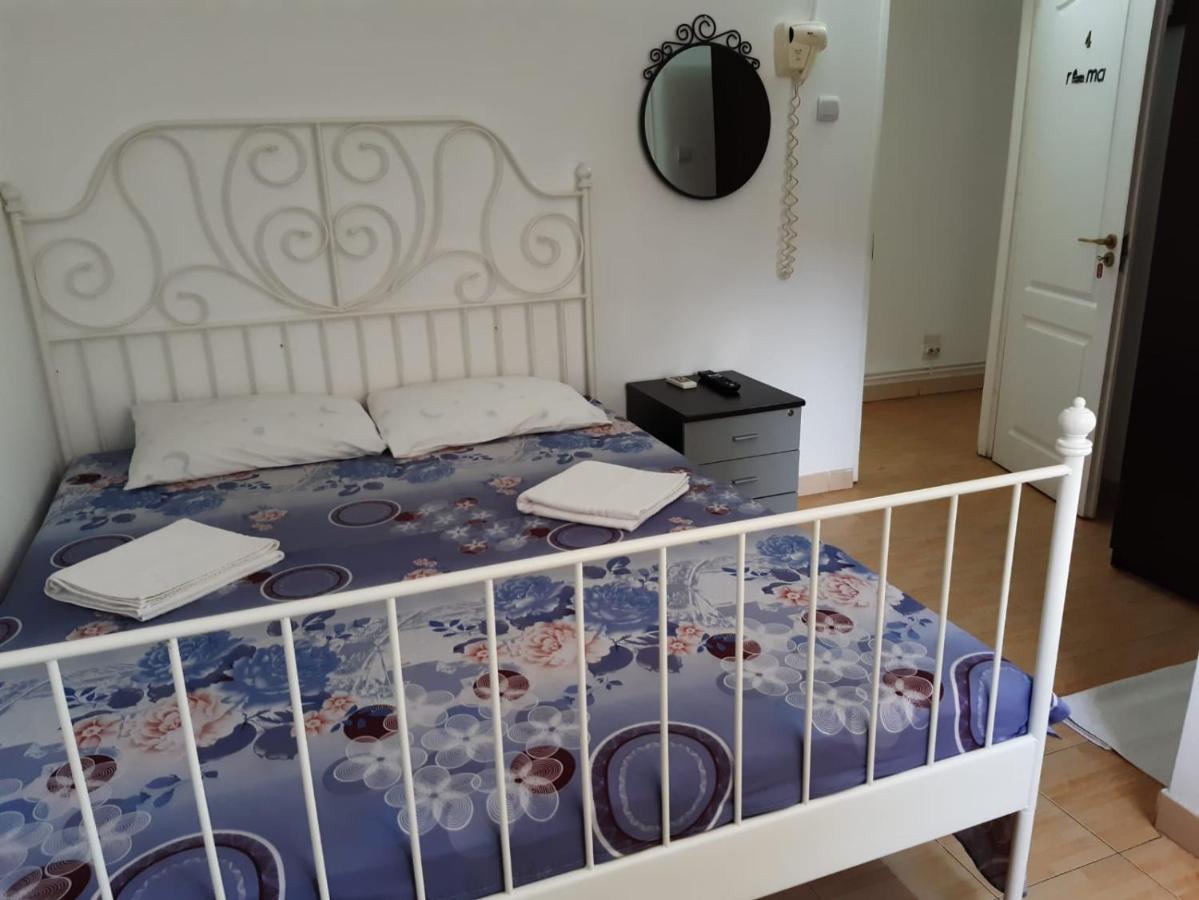 B&B Duo Caffe Bukarest Eksteriør billede
