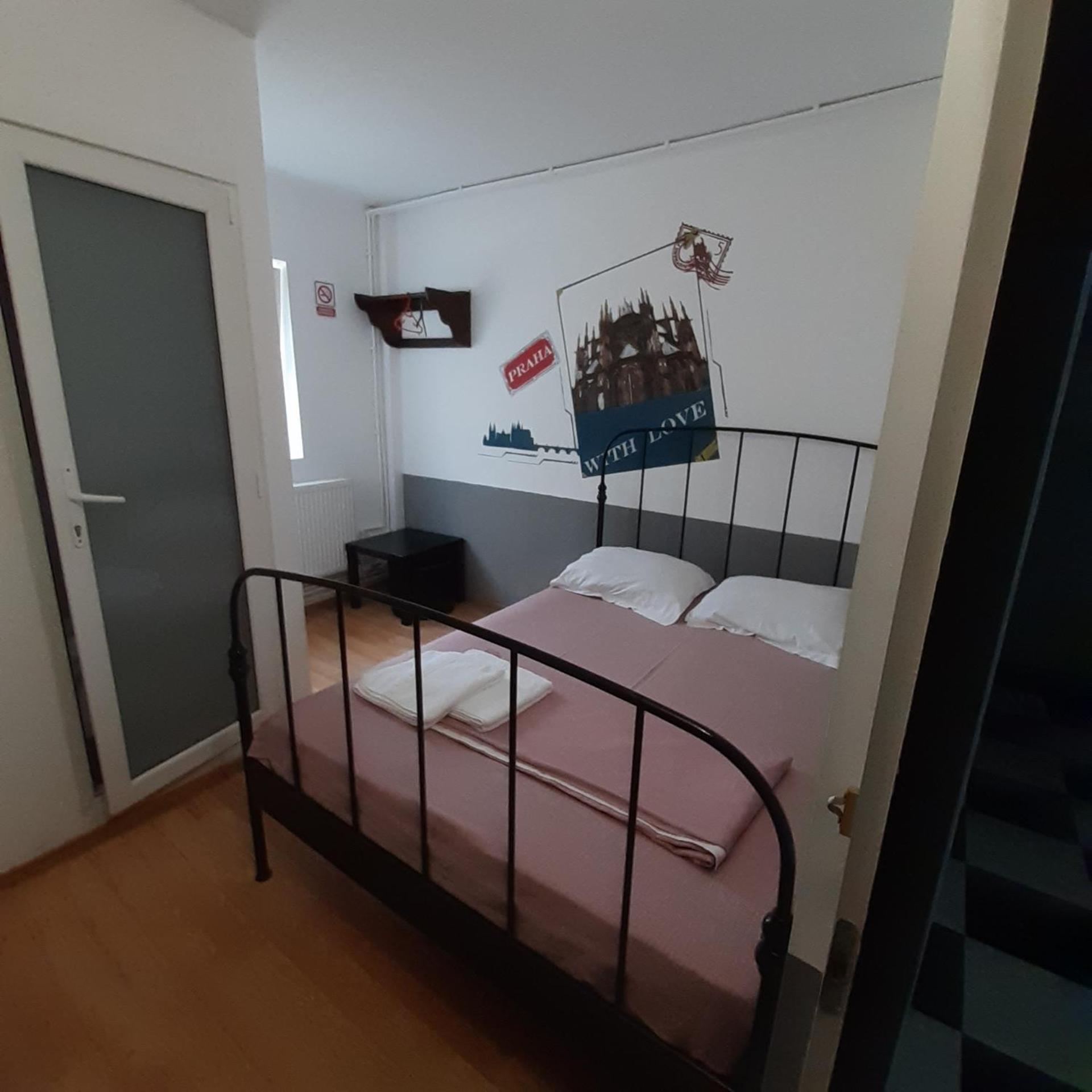 B&B Duo Caffe Bukarest Eksteriør billede